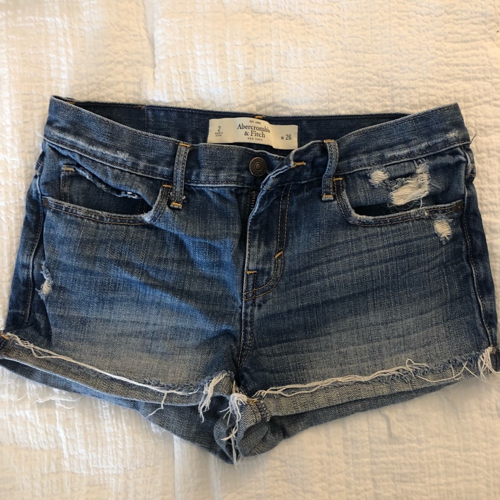 Abercrombie & Fitch highwaisted jean shorts